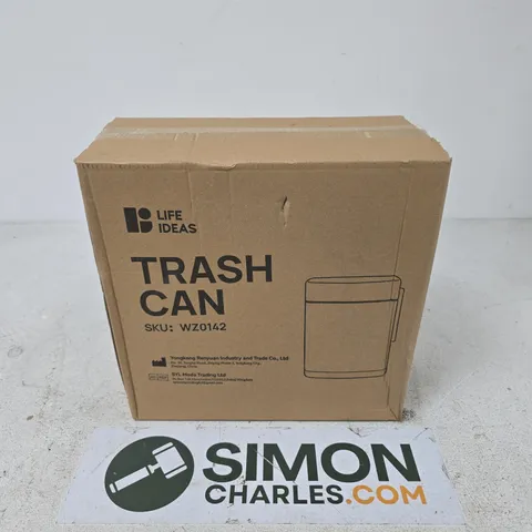 BOXED LIFE IDEAS TRASH CAN IN WHITE/BLACK