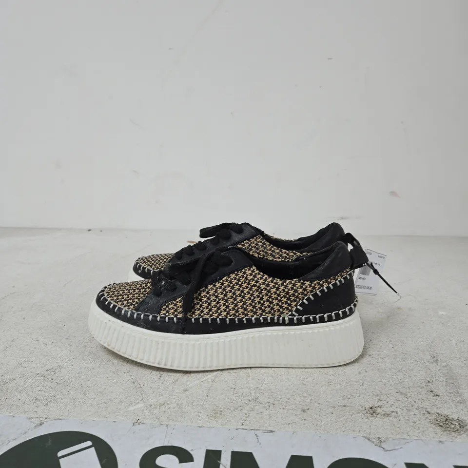 HUSH PUPPIES WOVEN FABRIC SNEAKERS WITH THICK PLATFORM SOLE – BLACK & BEIGE UK SIZE 7