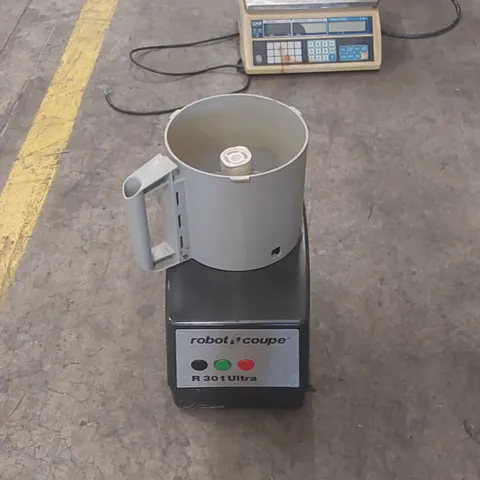 ROBOT COUPE R301 ULTRA FOOD PROCESSOR