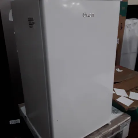 SWAN SR156140W 47CM UNDER COUNTER LARDER FRIDGE - WHITE