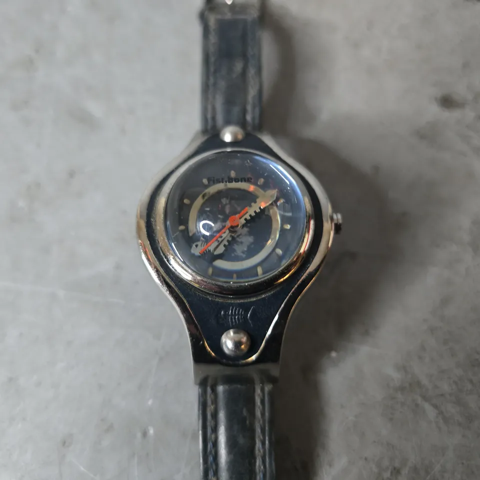 FISHBONE FISH EYE CASE WATCH