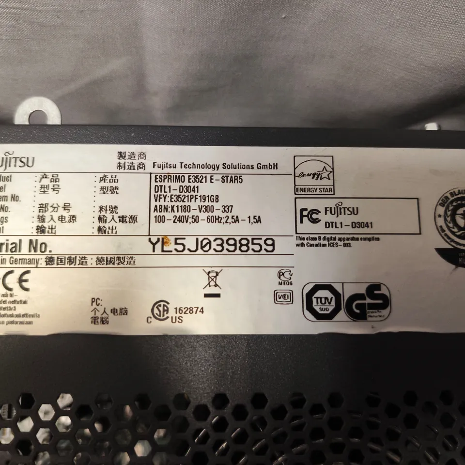 FUJITSU ESPRIMO E521 DESKTOP PC TOWER – COLLECTION ONLY