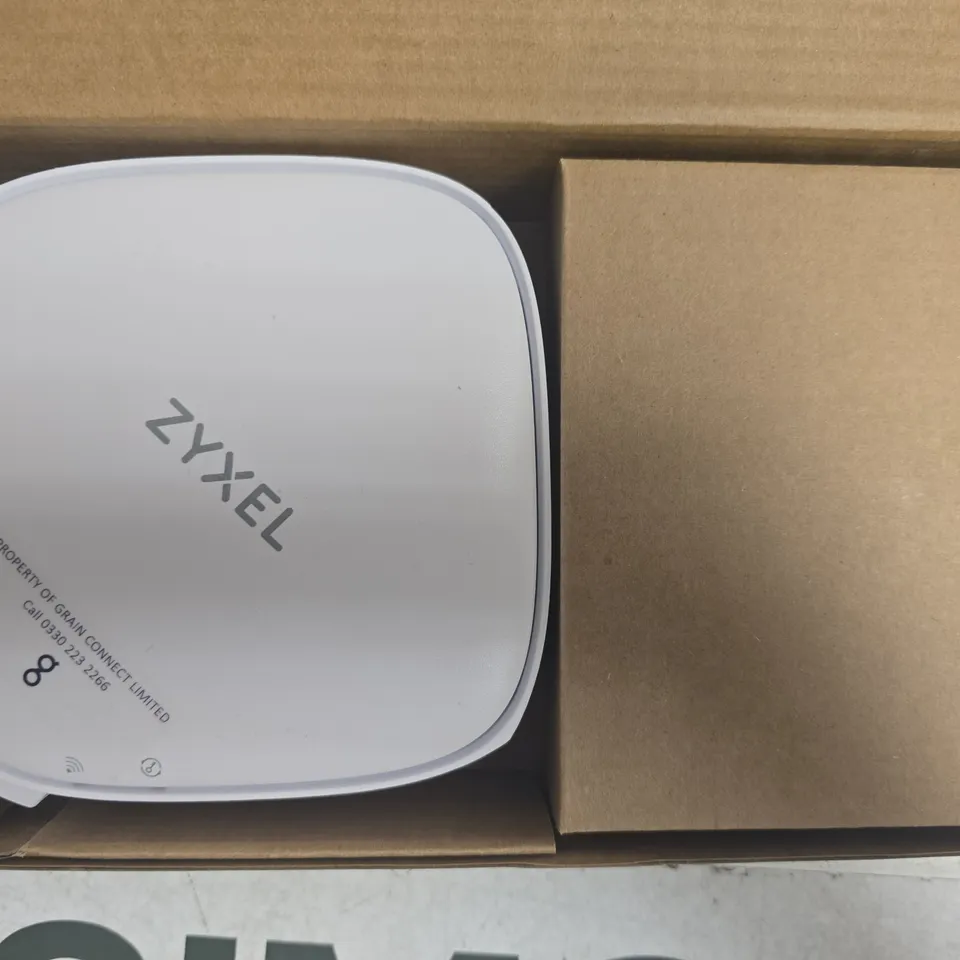 ZYXEL WX5600-TO ACCESS POINT – DUAL-BAND AX6000, BOXED