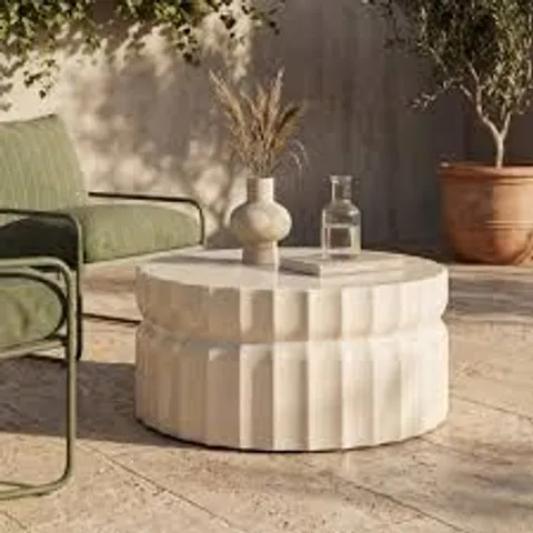 BOXED DANETTI BIANCO BLACK WITH WHITE CALACATTA GARDEN COFFEE TABLE