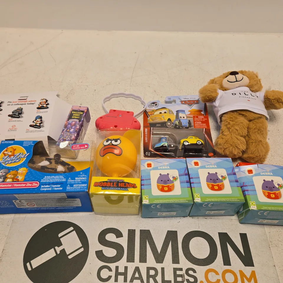 LARGE QUANTITY OF TOYS AND ACCESSORIES TO INCLUDE; MCDONALDS SQUISHMALLOWS, THE DILL PICADILLY TEDDY, CARS LUIGI AND GUIDO, WOBBLE HEAD, PIN BADGES AND ZHU ZHU PETS