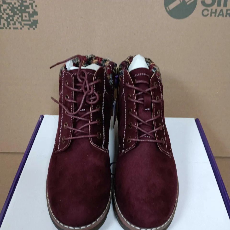 BOXED PAIR OF LOTUS SYCAMORE BORDO BOOTS – UK 3, BURGUNDY SUEDE