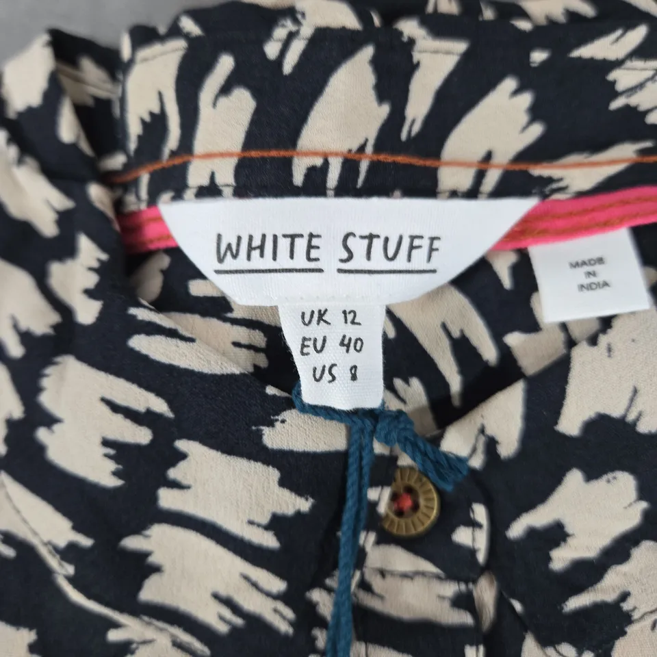 WHITE STUFF WOMEN'S PRINTED SHIRT – NAVY AND CREAM ABSTRACT PATTERN – UK 12