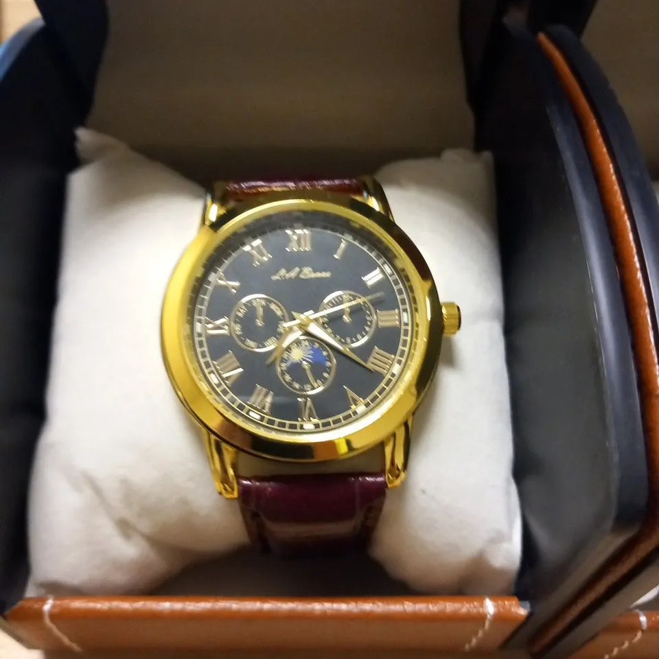MENS LA BANUS WATCH – GOLD COLOUR CASE – LEATHER STRAP – GIFT BOX