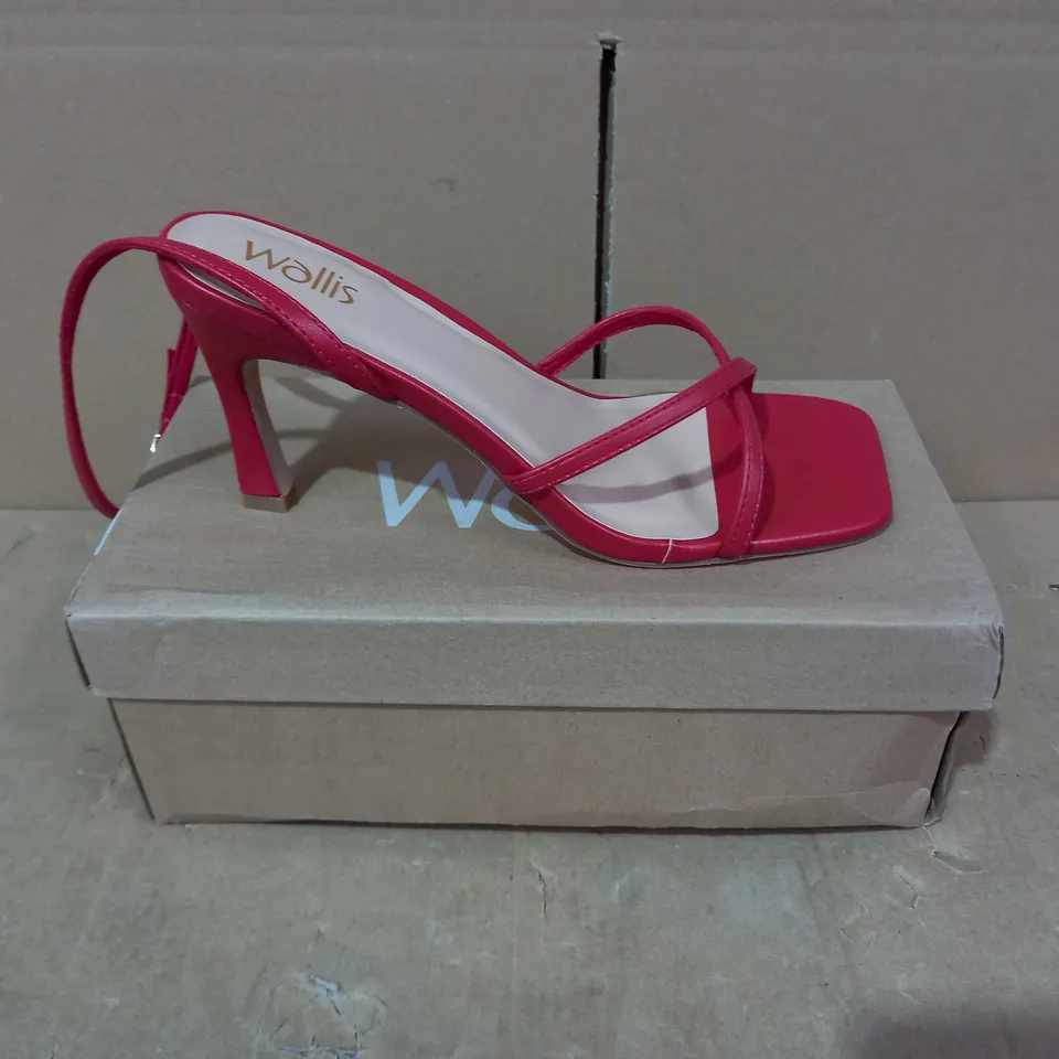 BOXED PAIR OF WALLIS HEELS IN RED UK SIZE 5
