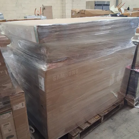 PALLET CONTAINING 11 ASSORTED DAMAGE TVS