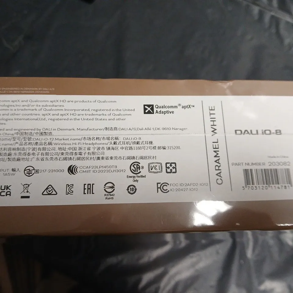 DALI IO-8 WIRELESS HEADPHONES – CARAMEL WHITE