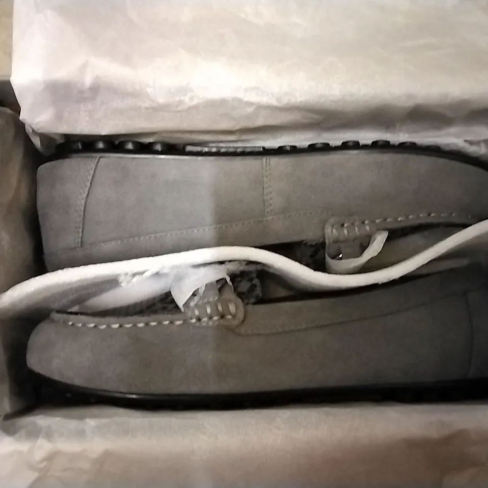 3 SHOE BOXES CONTAINING VIONIC HONOR DAYNA GREY LOAFERS SIZE 6 & SIZE 5.5, RIEKER BLACK TRAINERS SIZE 6.5