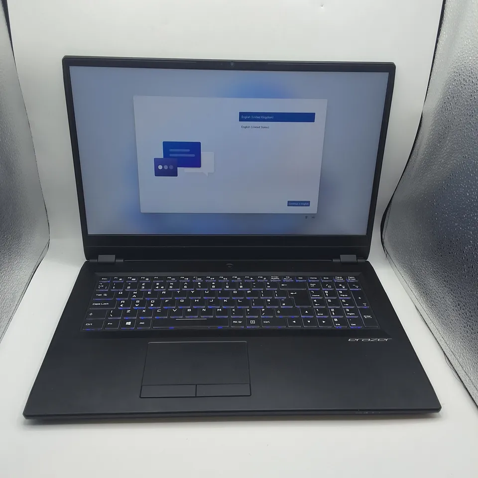 UNBOXED MEDION ERAZER NOTEBOOK PC IN BLACK - X17801