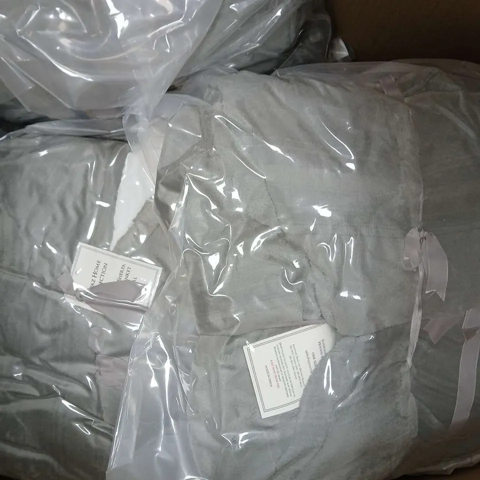 BOX OF APPROXIMATELY 10 TOPAZ HOME ULTRA PLUSH BLANKET HOODIES IN GREY - ONE SIZE - COLLECTION ONLY