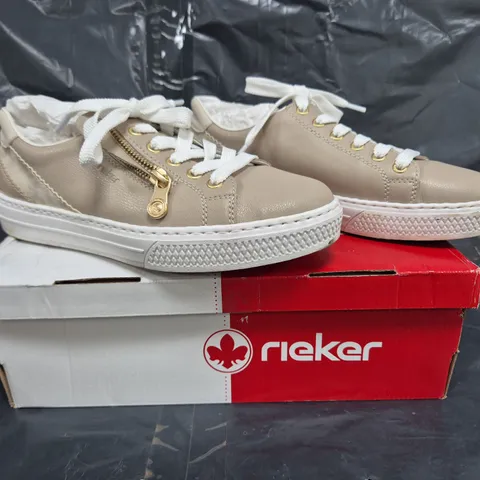 BOXED PAIR OF RIEKER ZIP TRAINERS WITH CONTRA IN BEIGE SIZE 6