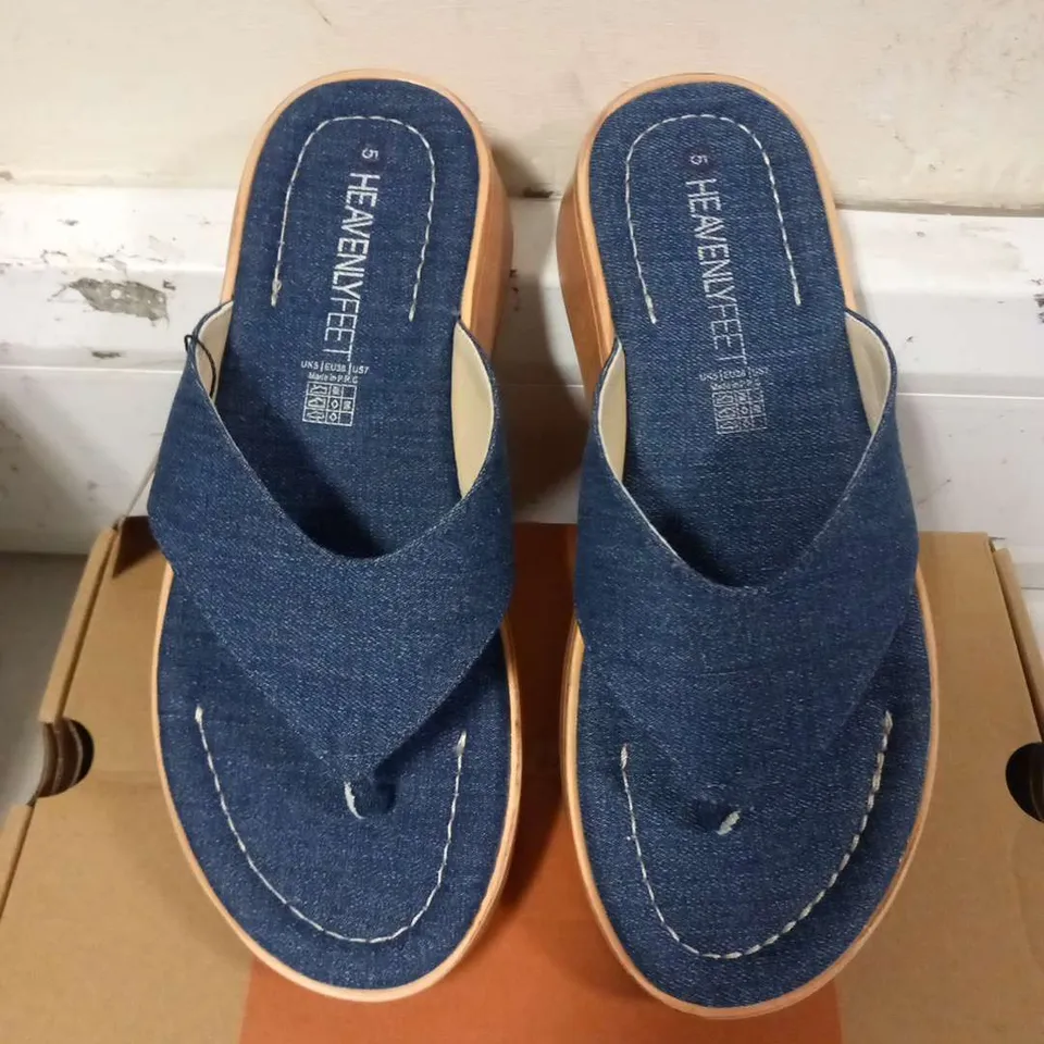 BOXED HEAVENLY FEET QUEENIE DARK DENIM SIZE 5