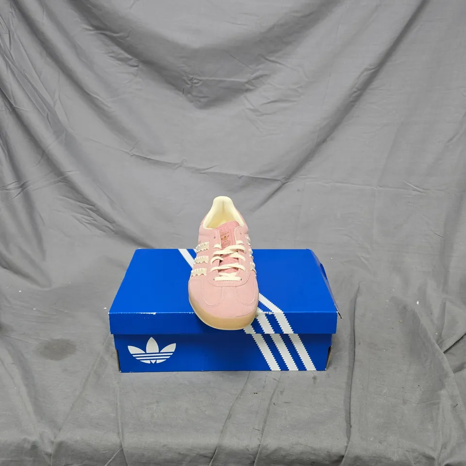 ADIDAS GAZELLE PINK SUEDE SNEAKERS – BOXED SIZE 7 