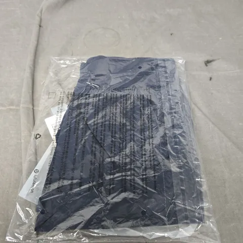 LULULEMON FAST AND FREE HIGH RISE SPLIT SHORTS SIZE XS