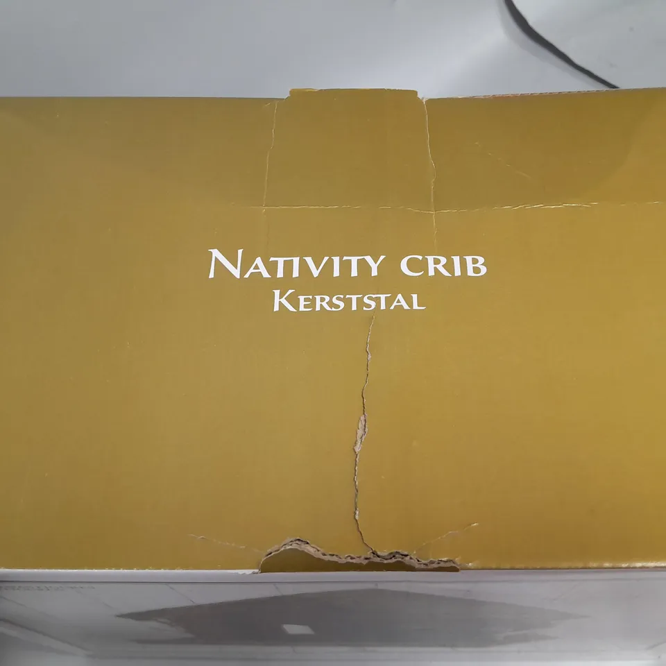 BOXED NATIVITY SCENE 32 X 25 X 17cm