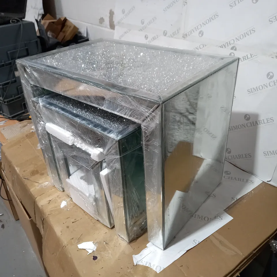 DESIGNER MIRRORED NEST OF THREE TABLES