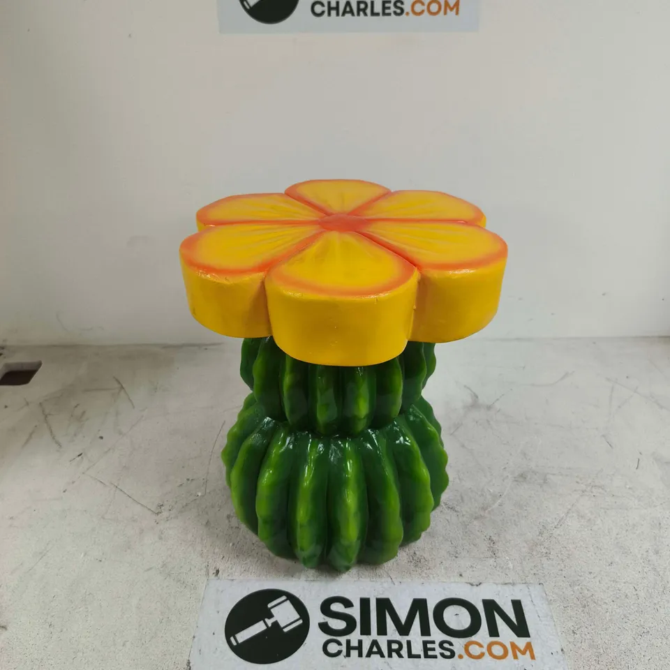 LIVMORE Sculptural Resin Flower Crown on Ribbed Saguaro Cactus Base Stool