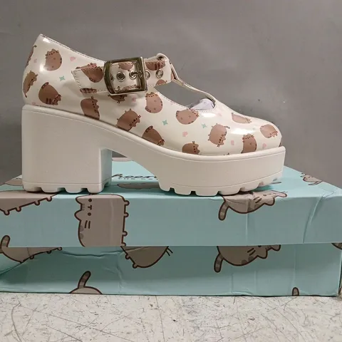 BOXED PAIR OF KOI SAI WHITE MARY JANES PUSHEEN EDITION SIZE UK 3