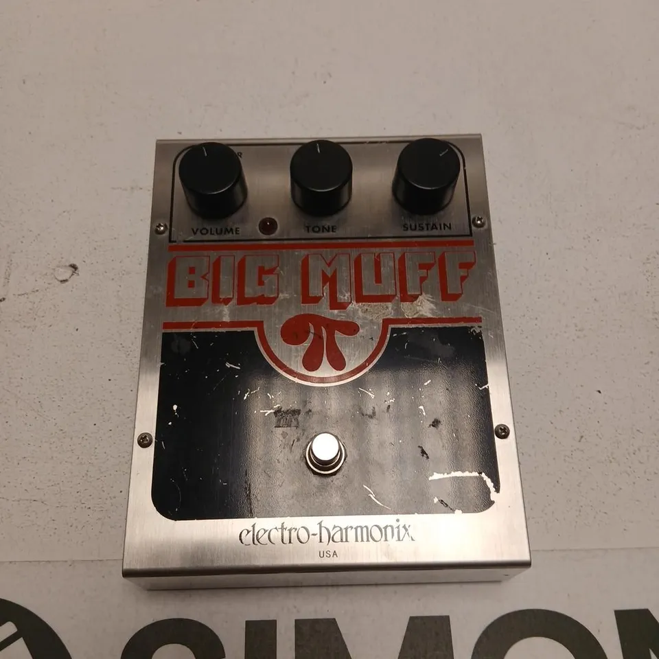 ELECTRO-HARMONIX BIG MUFF FUZZ PEDAL – USA