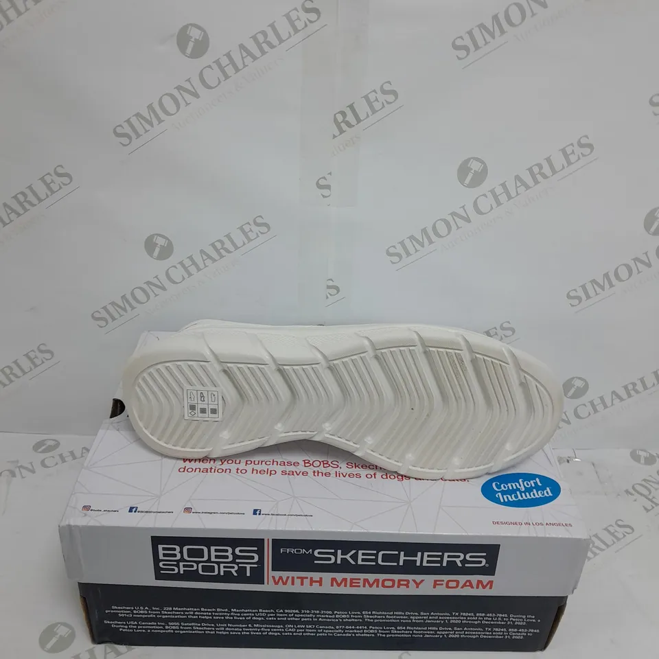 BOBS SPORT BY SKETCHERS WHITE TRAINERS SIZE 8