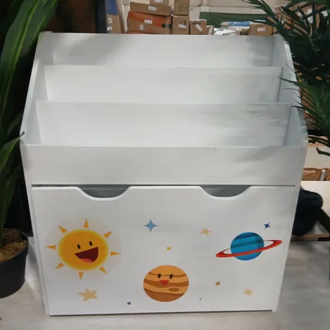 HALLWOOD 62CM BOOK DISPLAY IN WHITE KIDS BOOKCASE