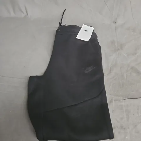 NIKE JOGGERS – BLACK (MEN'S) - SIZE M