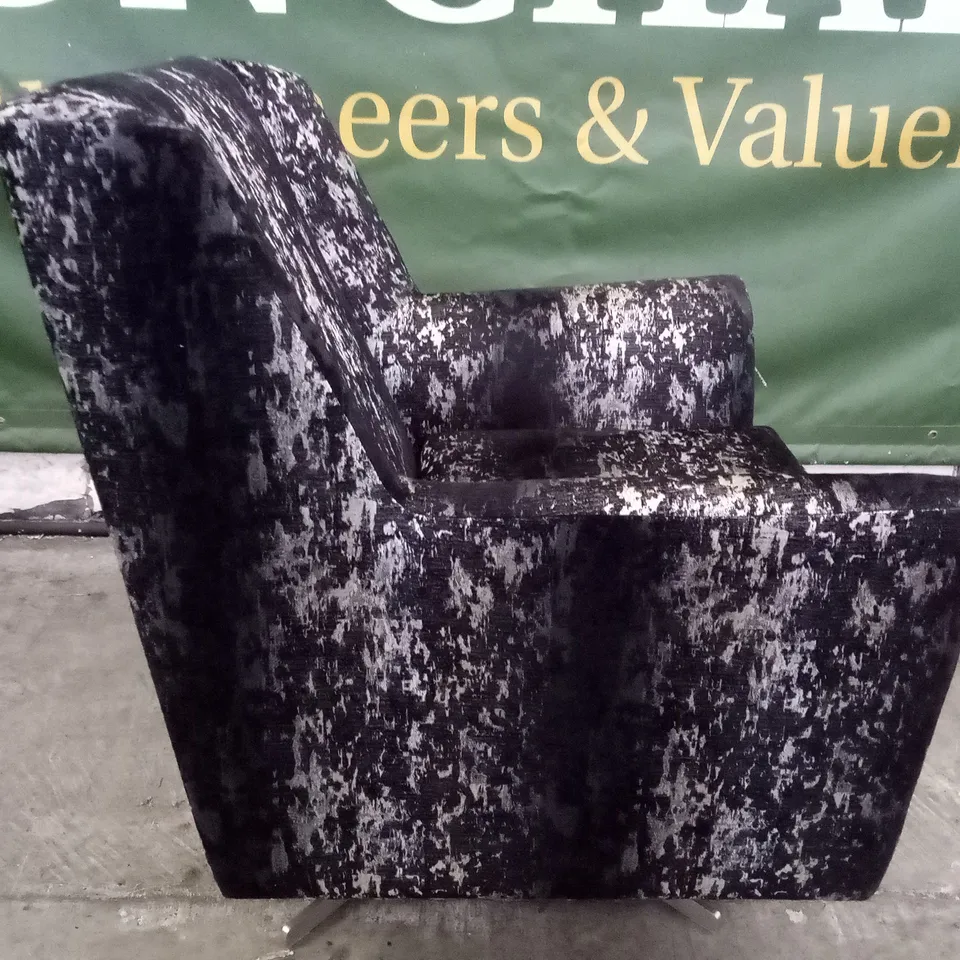 QUALITY DESIGNER COSTELLO DISPLAY PATTERN ACCENT SWIVEL CHAIR CHARCOAL/CHROME STAR BASE
