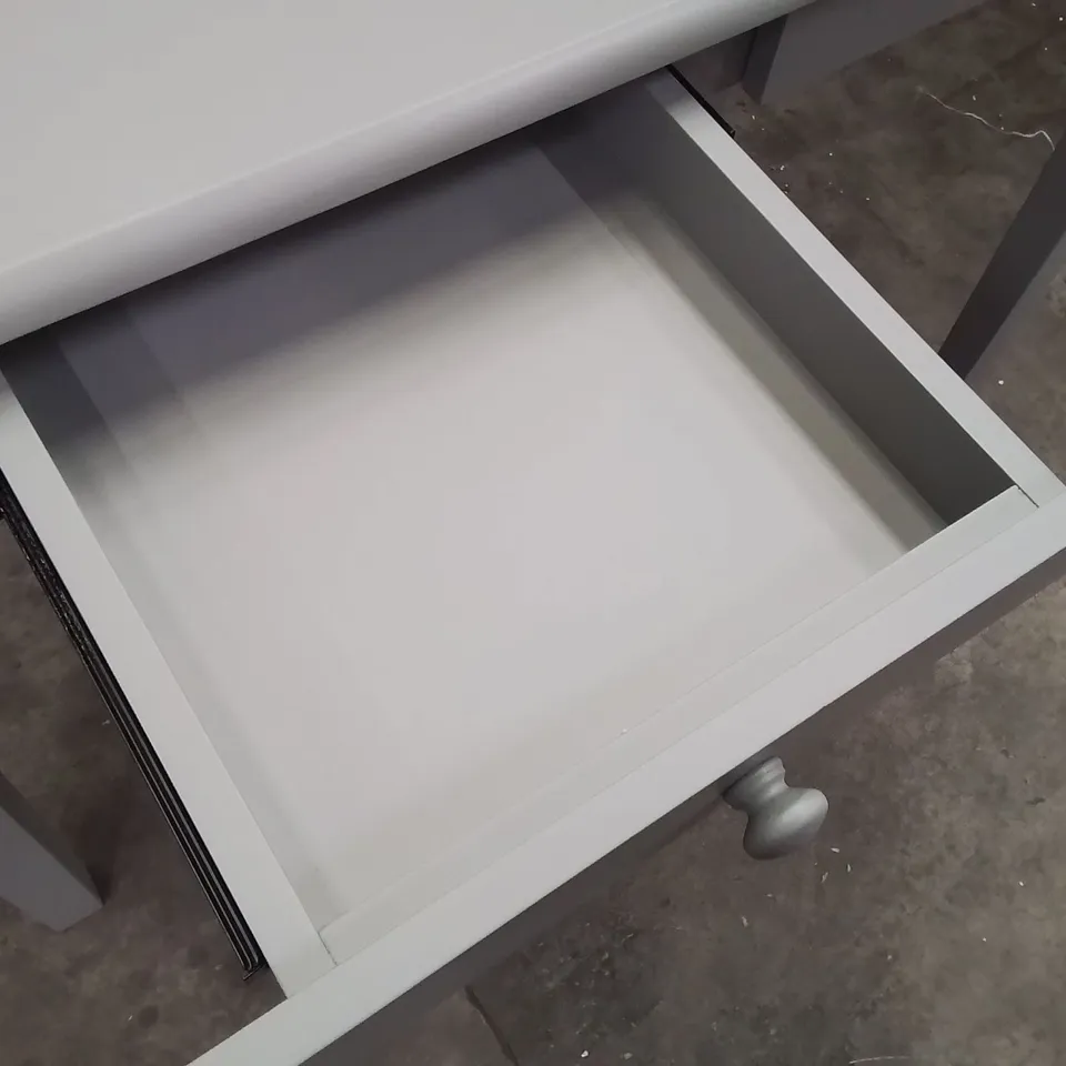 LANGEAIS DESK - GREY