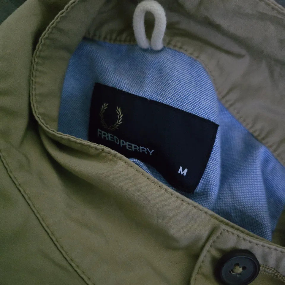 FRED PERRY KHAKI LIGHTWEIGHT JACKET – SIZE M