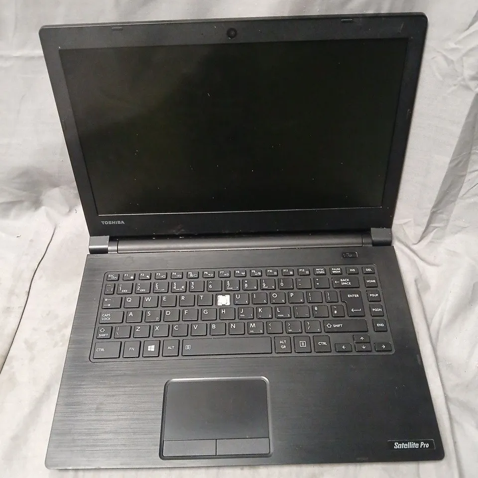 TOSHIBA SATELLITE PRO R40-C LAPTOP