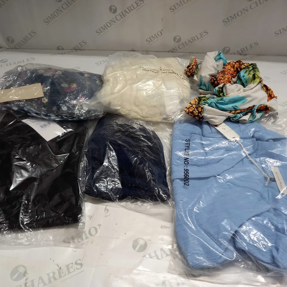 LARGE QUANTITY OF ASSORTED CLOTHING ITEMS TO INCLUDE - MAISON DE NIMES - EMELIA