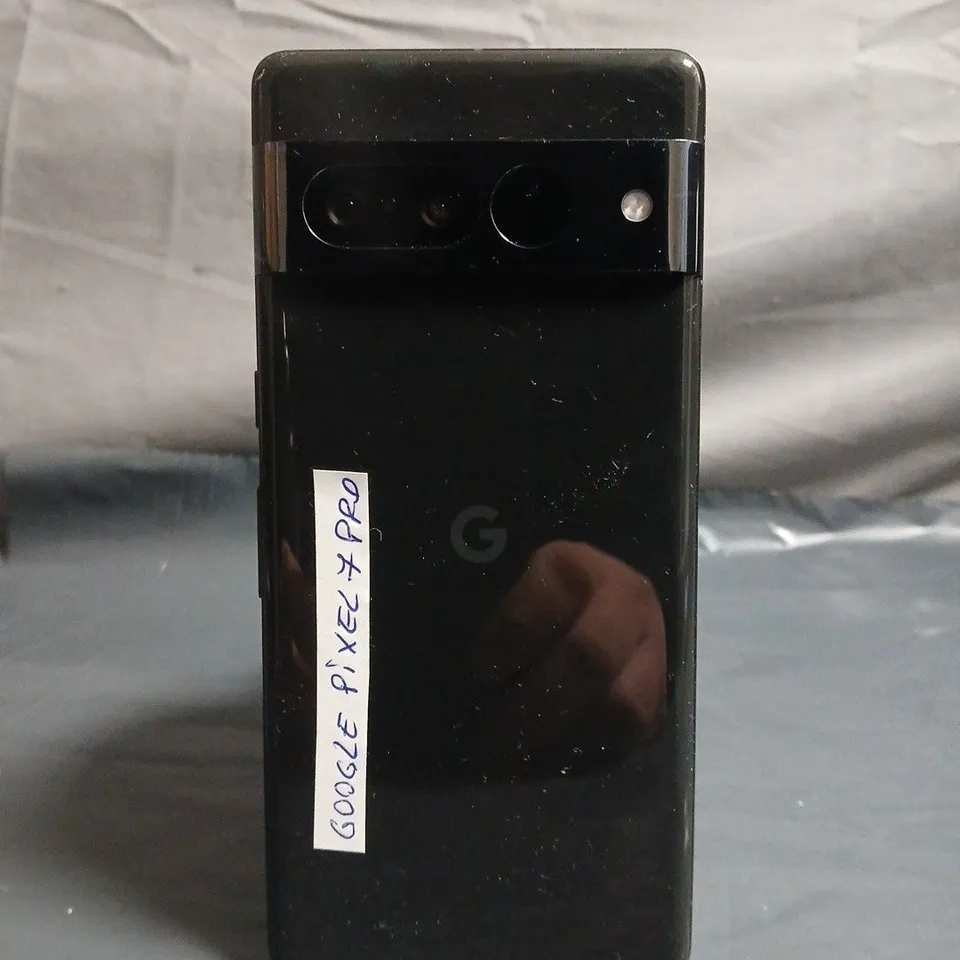 GOOGLE PIXEL 7 PRO - SCREEN CRACKED 