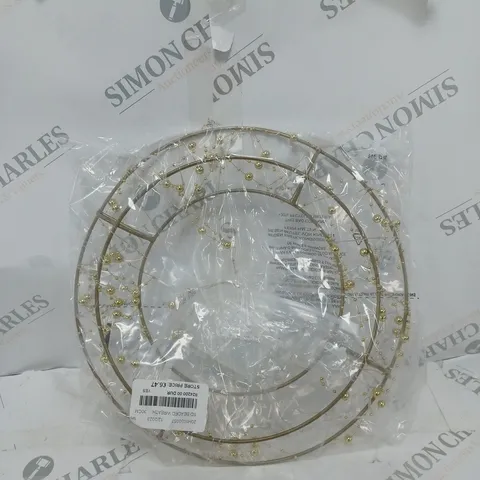 BOXED SARA DAVIES PRE-LIT DECORATIVE BEADED WREATH