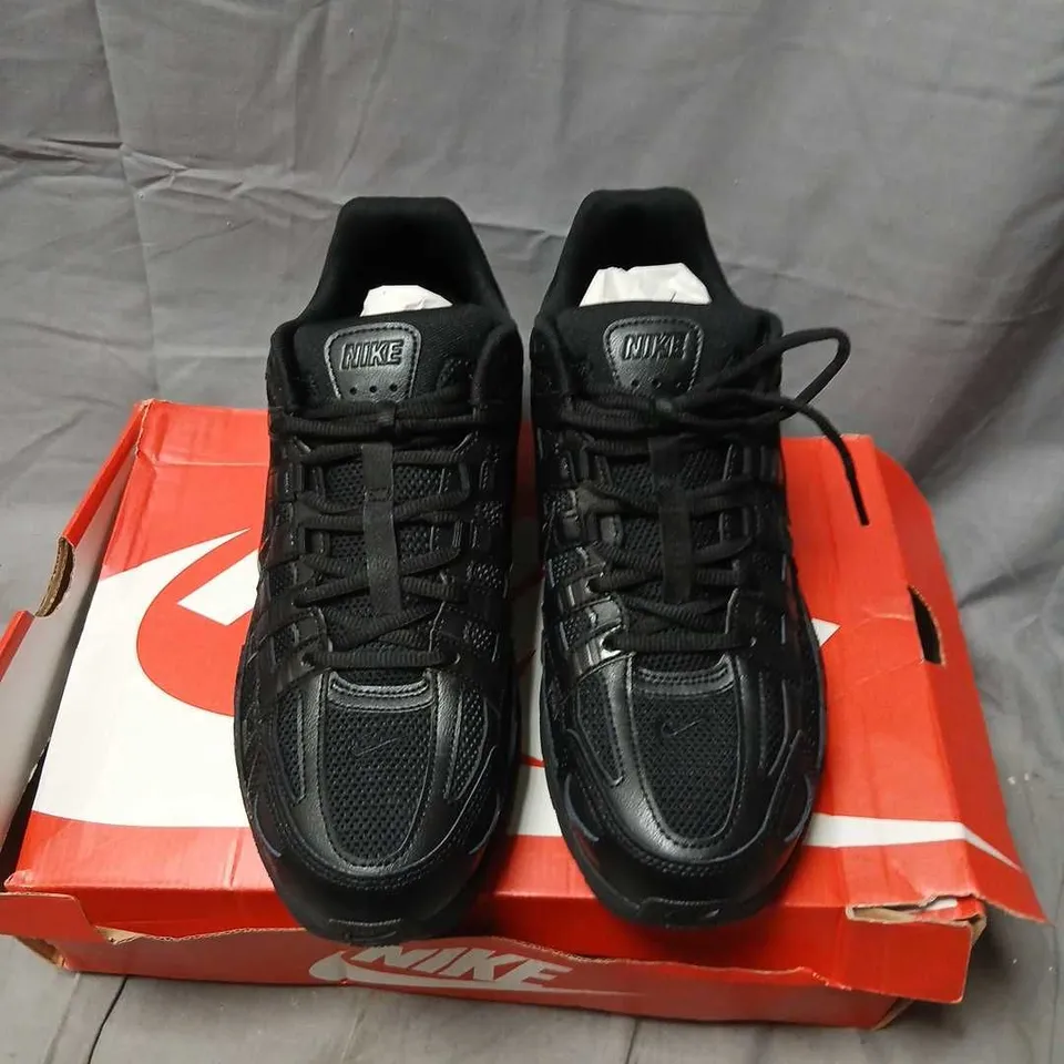 NIKE P-6000 BLACK TRAINERS – UK 10 (US 11 / EU 45)
