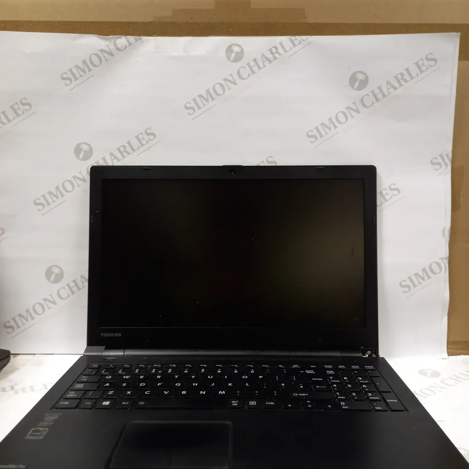 TOSHIBA SATELLITE PRO R50-B LAPTOP IN BLACK