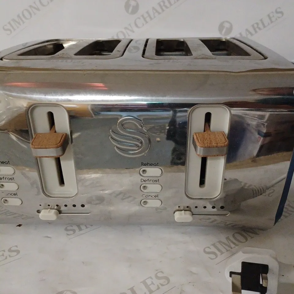 SWAN NORDIC 4 SLICE TOASTER BLUE