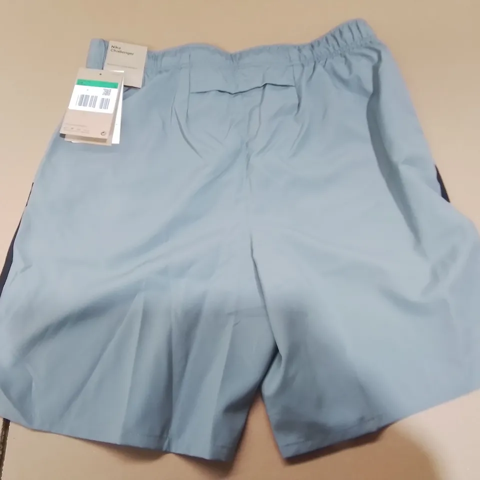 NIKE CHALLENGER KIDS SHORTS - XL