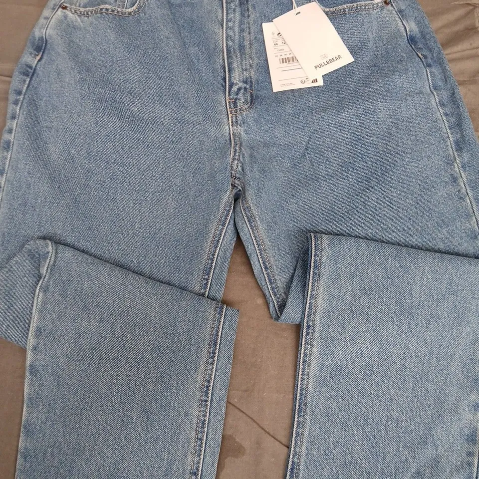 PULL & BEAR MOM PETITE HIGH RISE JEANS - EUR 44