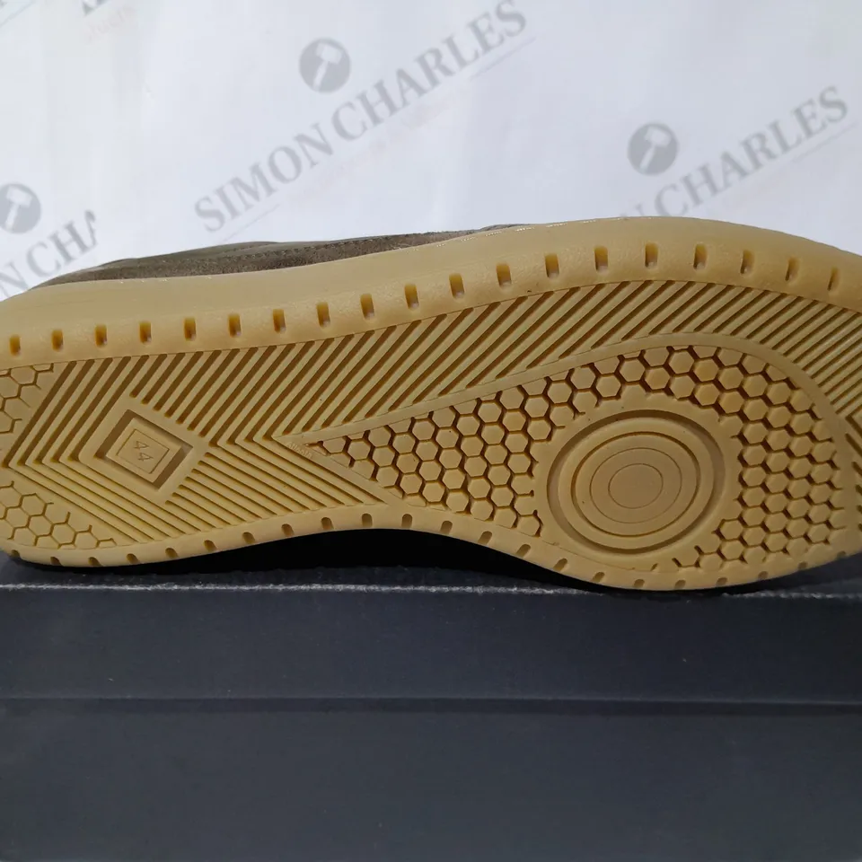 MASSIMO DUTTI DEPORTIVO COMBINADO KAKI - UK 10