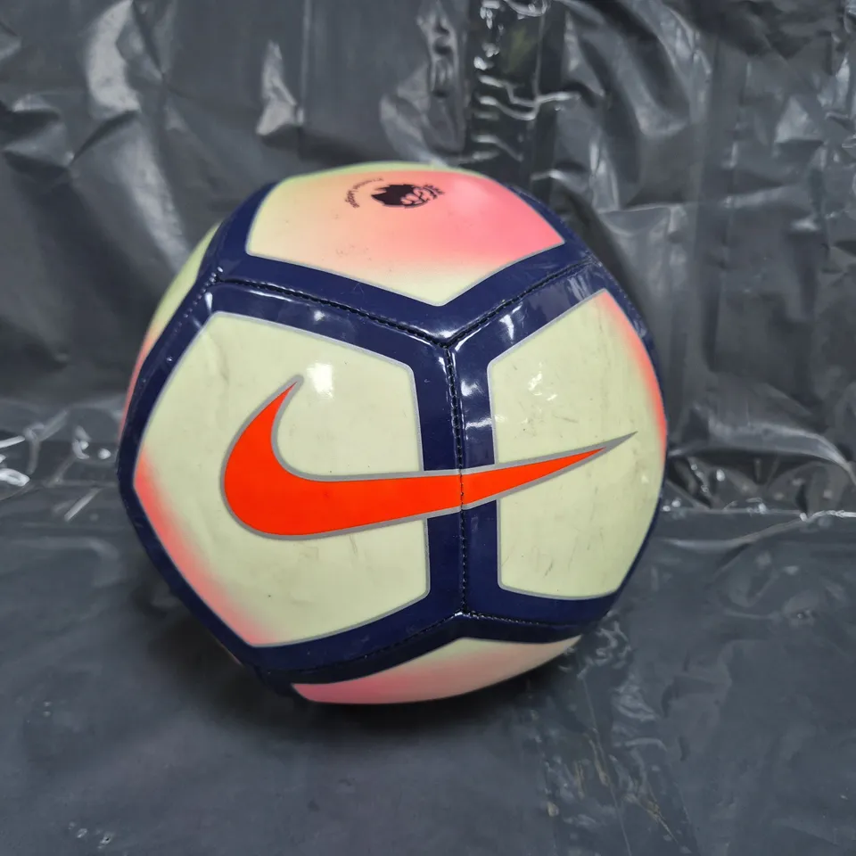 NIKE PITCH 2017/18 PREMIER LEAGUE FOOTBALL - SIZE 5