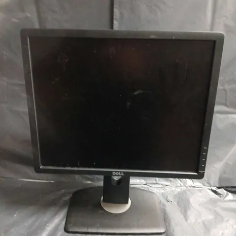 DELL COMPUTER MONITOR ON STAND - MODEL P1913SB -  COLLECTION ONLY 