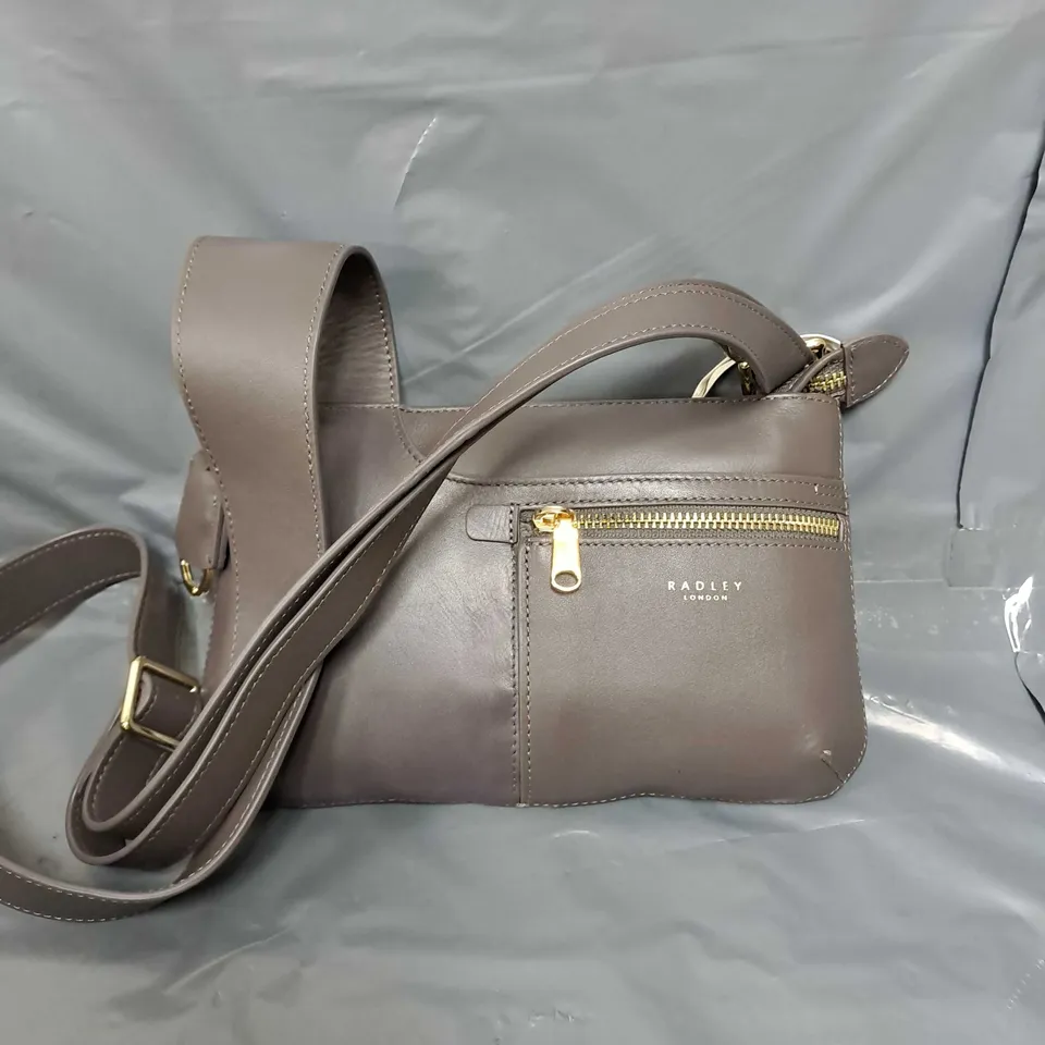 RADLEY LONDON CROSS BODY POCKETS 2,0 IN TAUPE