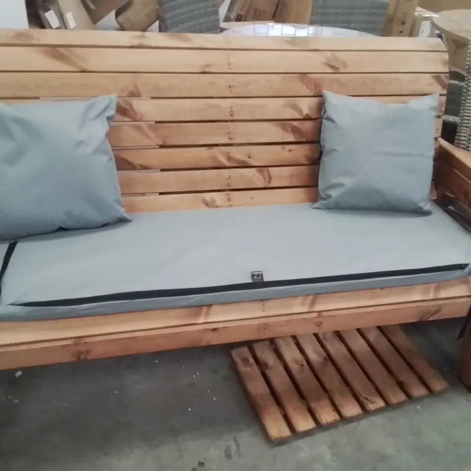 GARDEN FURNITURE BENCH OAK FINISH 
