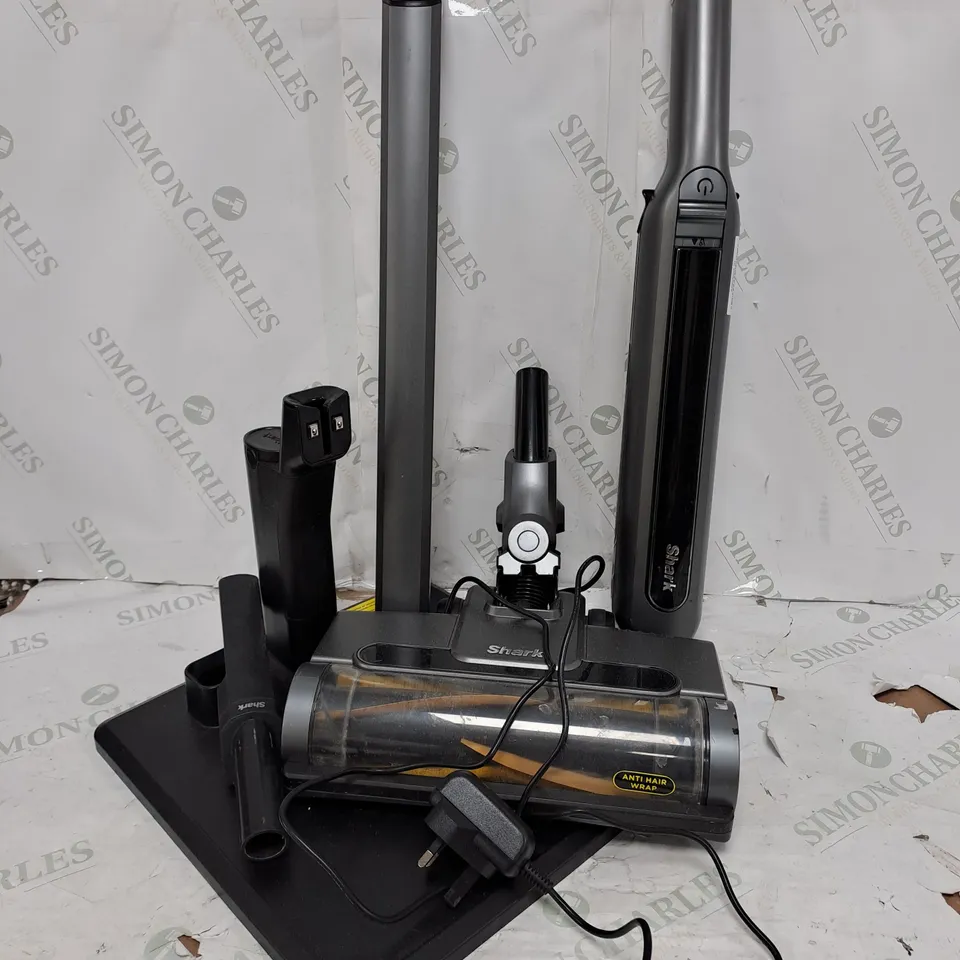 SHARK WANDVAC 2-IN-1 LIGHTWEIGHT CORDLESS HANDHELD VACUUM CLEANER