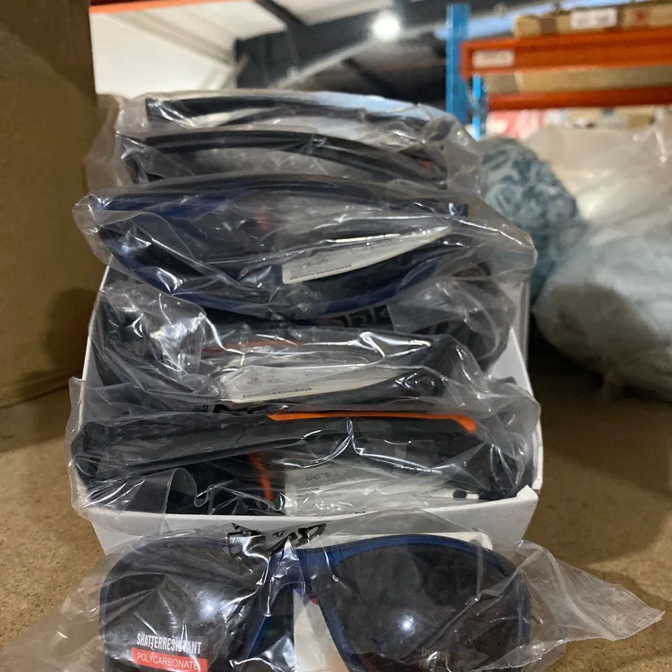 4 BOXES OF BRAND NEW PAIRS OF SUNGLASSES