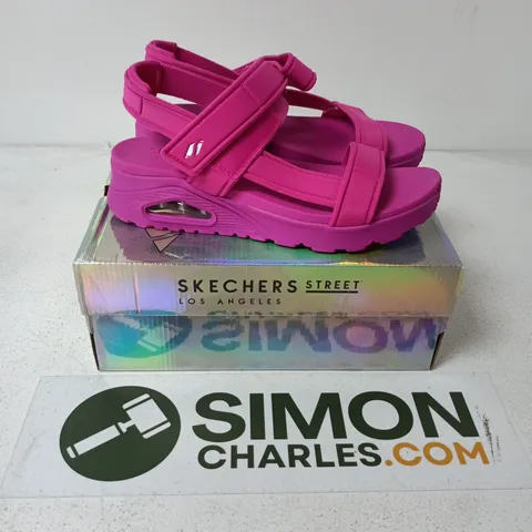 BOXED PAIR OF SKECHERS STREET SANDALS IN PINK - UK 7